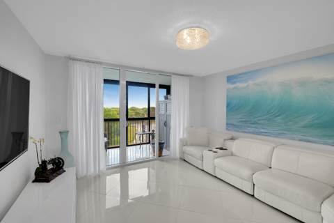 1266 S Military Trail #561, Deerfield Beach FL - photo 6 of 53