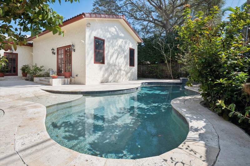 3 bedroom Single Family Residence at 704 SE 8th Street, Rio Vista C J Hectors Resub, Fort Lauderdale — photo 3
