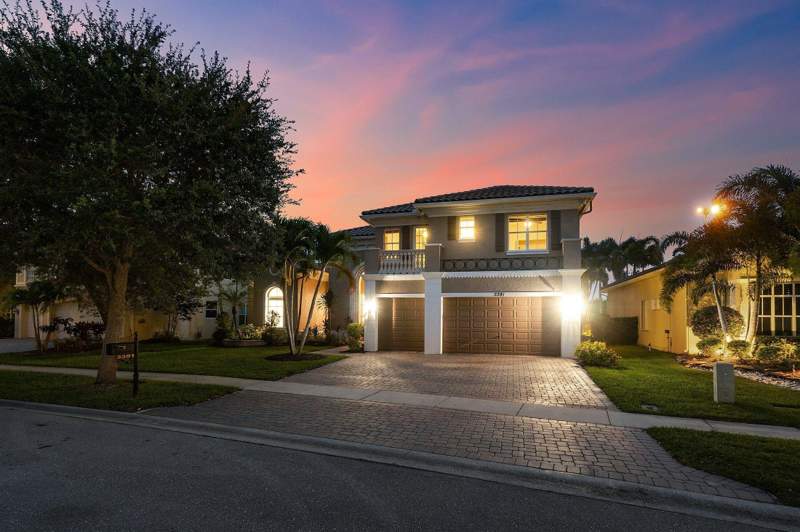 6 bedroom Single Family Residence at 3381 Lago De Talavera, Talavera, Lake Worth — photo 2