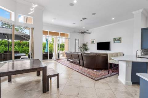3381 Lago De Talavera, Lake Worth FL - photo 15 of 80