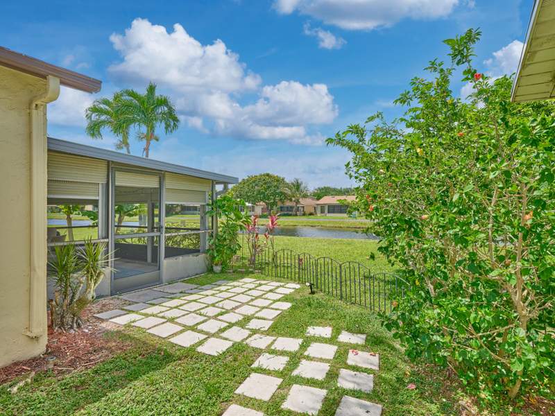 2 bedroom Villa at 5197 Minto Road, Mirror Lakes 1, Boynton Beach — photo 3