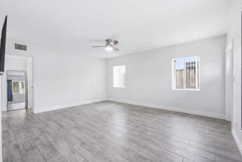 712 NE 10th Avenue, Pompano Beach FL - photo 9 of 23