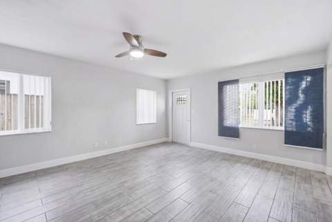 712 NE 10th Avenue, Pompano Beach FL - photo 10 of 23