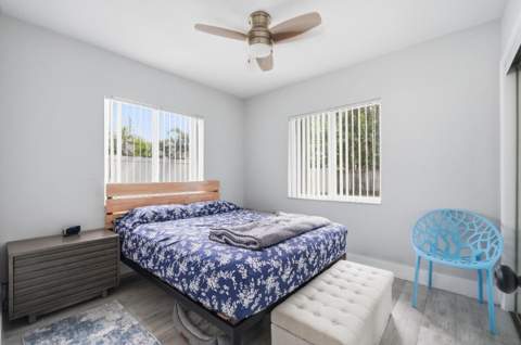 712 NE 10th Avenue, Pompano Beach FL - photo 12 of 23
