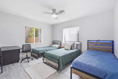712 NE 10th Avenue, Pompano Beach FL - photo 14 of 23