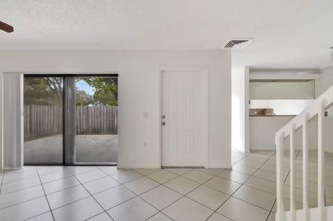 311 3rd Way, West Palm Beach FL - photo 9 of 52