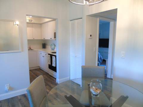 309 Circle Drive #204, Boynton Beach FL - photo 9 of 33