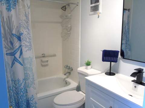 309 Circle Drive #204, Boynton Beach FL - photo 21 of 33