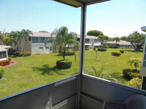 309 Circle Drive #204, Boynton Beach FL - photo 24 of 33
