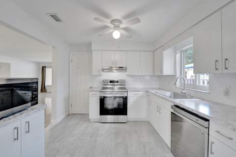 1101 SW 31st Street, Fort Lauderdale FL - photo 7 of 28