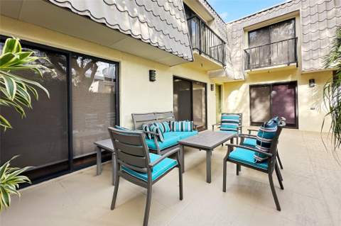 1700 Embassy Drive #504, West Palm Beach FL - photo 11 of 14
