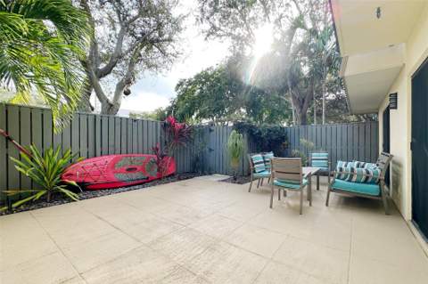 1700 Embassy Drive #504, West Palm Beach FL - photo 12 of 14