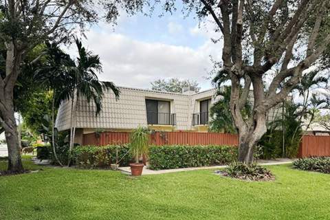 1700 Embassy Drive #504, West Palm Beach FL - photo 13 of 14
