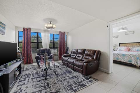 3515 Village Boulevard #304, West Palm Beach FL - photo 11 of 31
