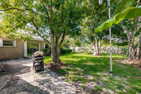 4241 NE 1st Terrace, Pompano Beach FL - photo 12 of 25