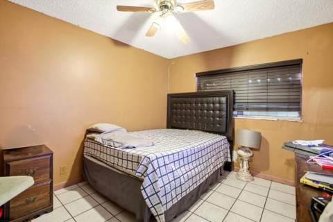 4241 NE 1st Terrace, Pompano Beach FL - photo 16 of 25