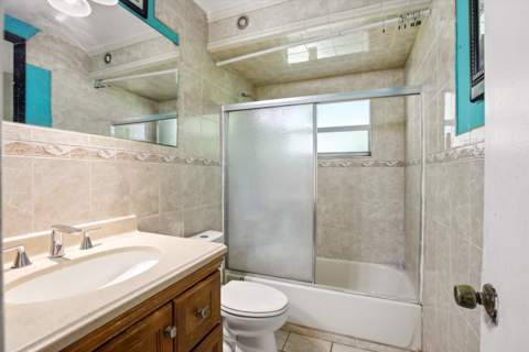 4241 NE 1st Terrace, Pompano Beach FL - photo 18 of 25