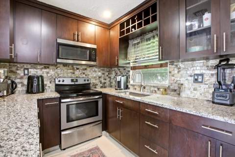 4241 NE 1st Terrace, Pompano Beach FL - photo 19 of 25
