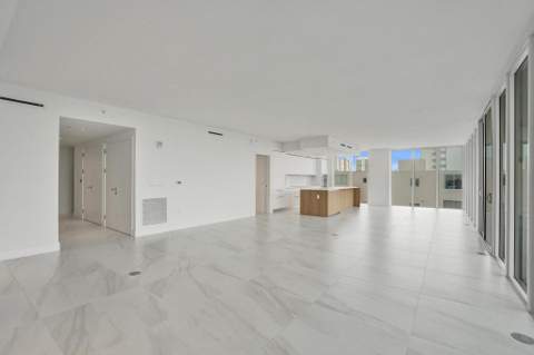407 N Riverside Drive #401, Pompano Beach FL - photo 14 of 96