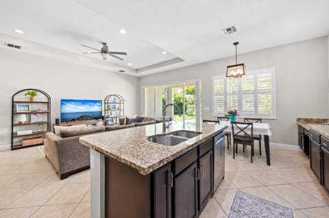 2101 Belcara Court, Royal Palm Beach FL - photo 13 of 38