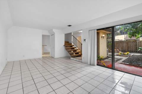 3502 Gardens East Drive #B, Palm Beach Gardens FL - photo 11 of 75