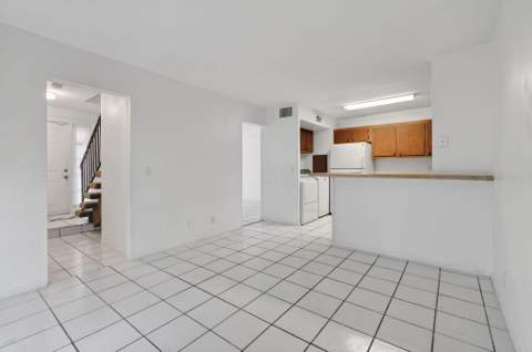 3502 Gardens East Drive #B, Palm Beach Gardens FL - photo 13 of 75