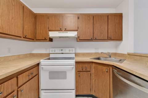 3502 Gardens East Drive #B, Palm Beach Gardens FL - photo 18 of 75