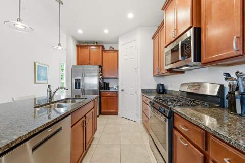 10375 SW Indian Lilac Trail, Port St. Lucie FL - photo 8 of 30