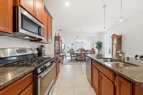 10375 SW Indian Lilac Trail, Port St. Lucie FL - photo 9 of 30