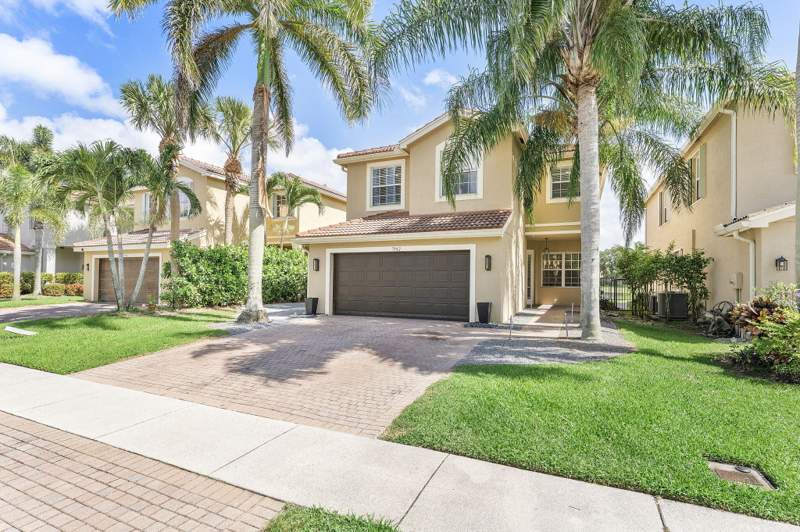 4 bedroom Single Family Residence at 7942 Parsons Pine Drive, Greystone, Boynton Beach — photo 2