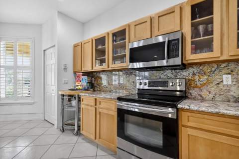 12530 Vía Valenza, Boynton Beach FL - photo 20 of 96