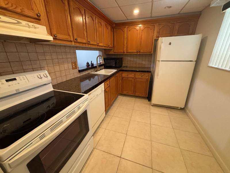 2 bedroom Condominium at 5340 Las Verdes Circle #222, Dogwood Condo, Delray Beach — photo 5