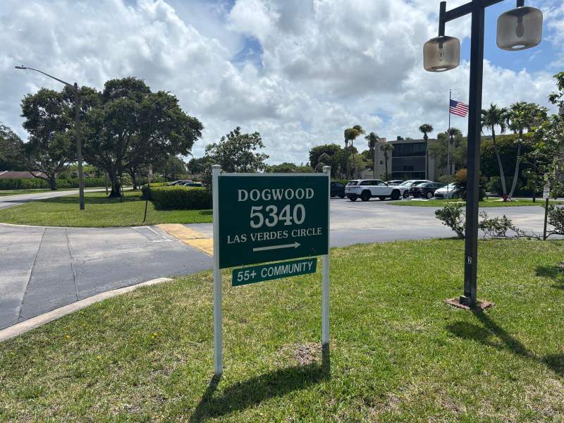 2 bedroom Condominium at 5340 Las Verdes Circle #222, Dogwood Condo, Delray Beach — photo 2