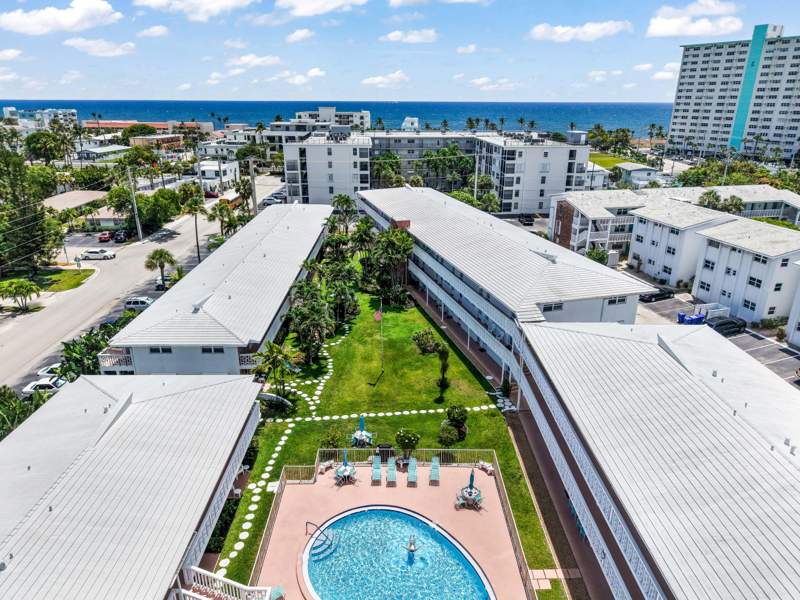 1 bedroom Condominium at 228 Hibiscus Avenue #233, Leisure By The Sea Condo, Lauderdale-By-The-Sea — photo 3