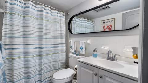 228 Hibiscus Avenue #233, Lauderdale-By-The-Sea FL - photo 9 of 35