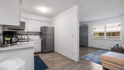 228 Hibiscus Avenue #233, Lauderdale-By-The-Sea FL - photo 15 of 35