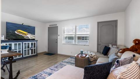 228 Hibiscus Avenue #233, Lauderdale-By-The-Sea FL - photo 19 of 35