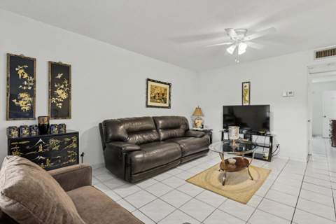 5300 Washington Street #E208, Hollywood FL - photo 9 of 52