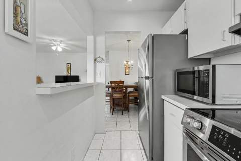 5300 Washington Street #E208, Hollywood FL - photo 18 of 52