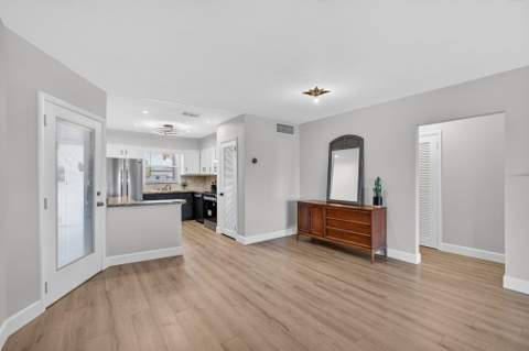 110 Wettaw Lane #202, North Palm Beach FL - photo 20 of 44