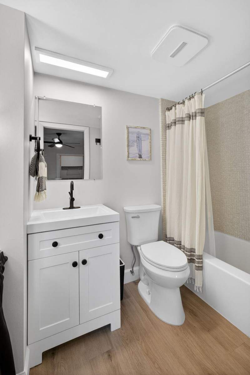 2 bedroom Condominium at 110 Wettaw Lane #202, Windsor Park South Condominiums, North Palm Beach — photo 3