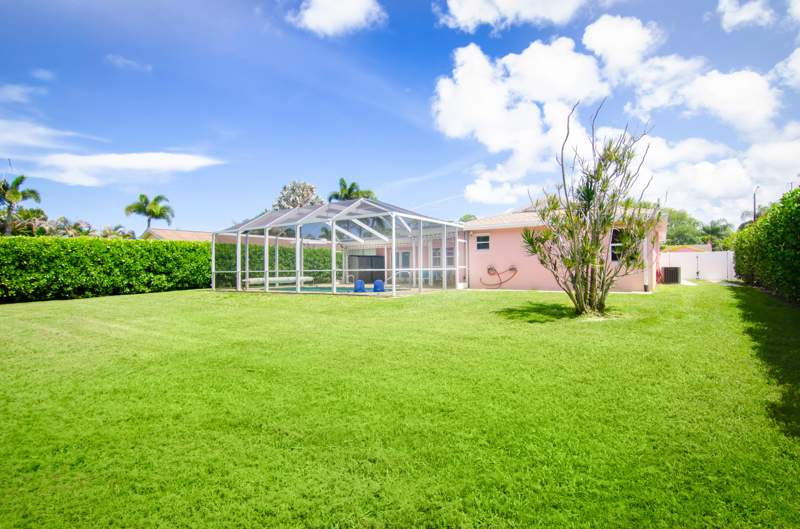 3 bedroom Single Family Residence at 613 Oak Terrace, Jupiter Oaks As, Jupiter — photo 3