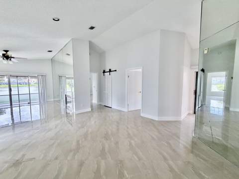 6413 Lansdowne Circle, Boynton Beach FL - photo 16 of 52