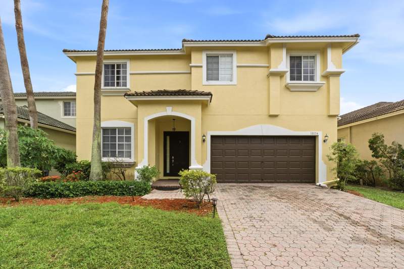 5 bedroom Single Family Residence at 10134 Boca Vista Drive, Boca Vista, Boca Raton — photo 2