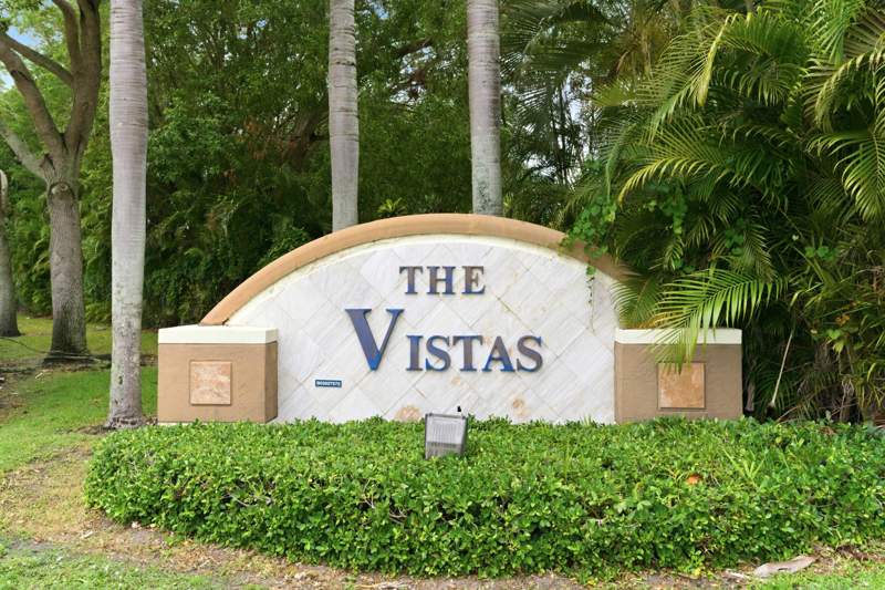 5 bedroom Single Family Residence at 10134 Boca Vista Drive, Boca Vista, Boca Raton — photo 3