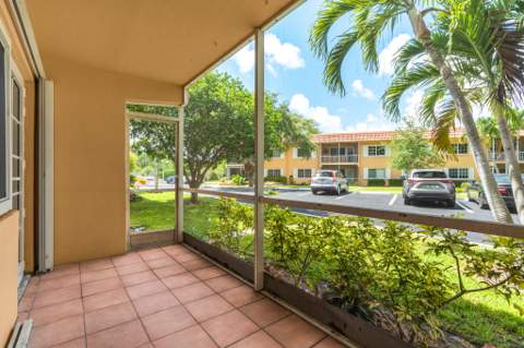 1940 NE 2nd Avenue #106j, Wilton Manors FL - photo 23 of 41