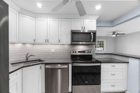 1940 NE 2nd Avenue #106j, Wilton Manors FL - photo 6 of 41