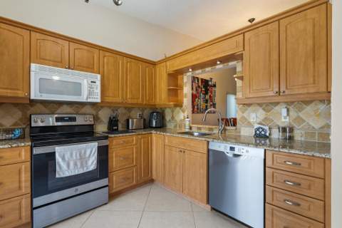 6789 Bridlewood Court #., Boca Raton FL - photo 7 of 35