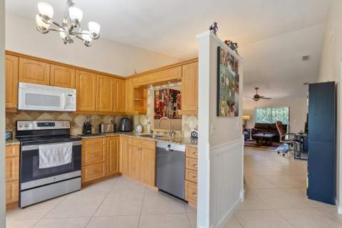 6789 Bridlewood Court #., Boca Raton FL - photo 6 of 35