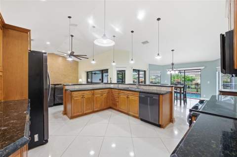 10949 NW 1st Manor, Coral Springs FL - photo 15 of 45